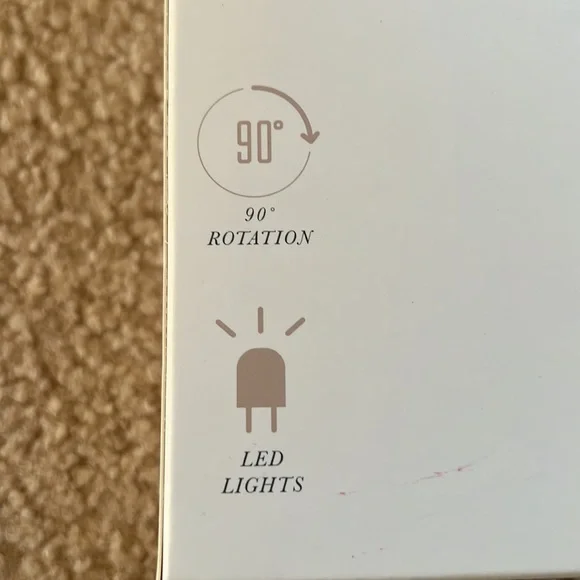 NIB Lighted Makeup Mirror - Picture 3 of 8